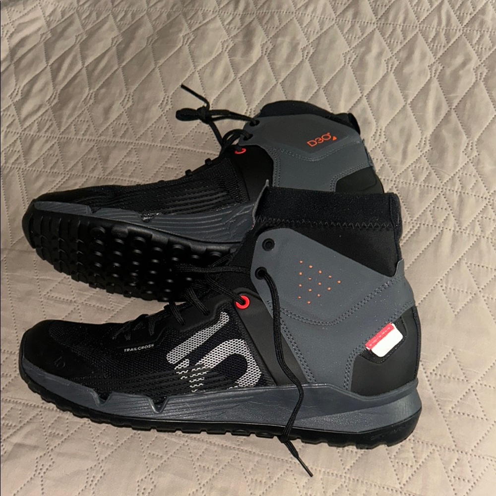 Adidas Black and Gray mountain bike shoes Shoes with Rugged Design